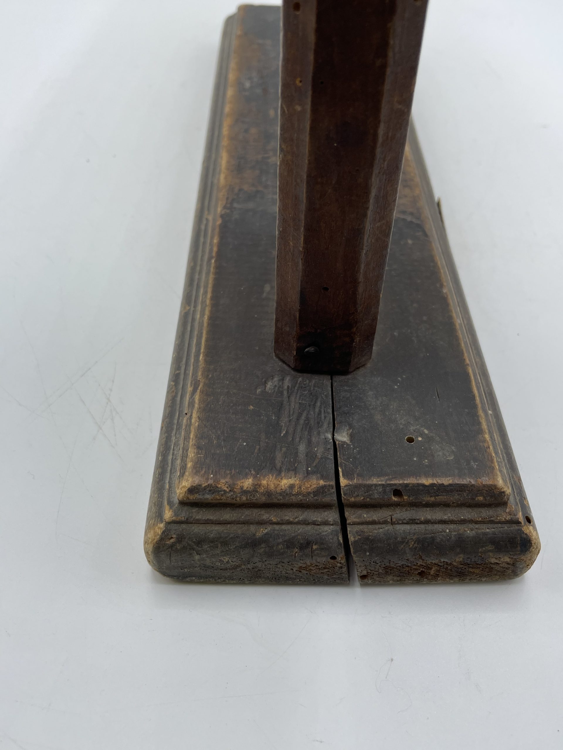 Ancienne planche à repasser pour manches – Image 9