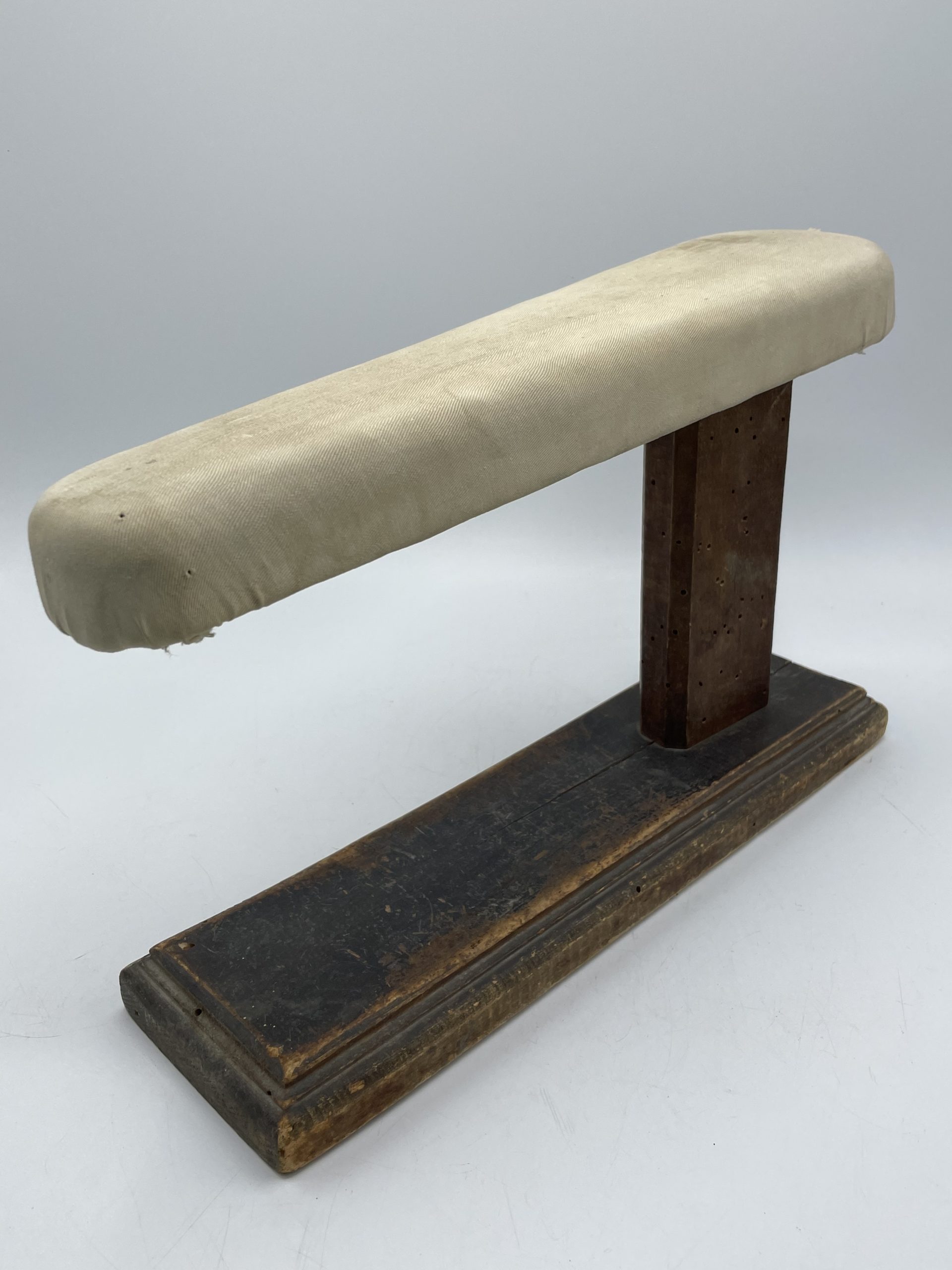 Ancienne planche à repasser pour manches – Image 5